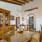 Cubo's La Encina