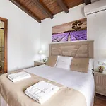 Cubo's La Encina