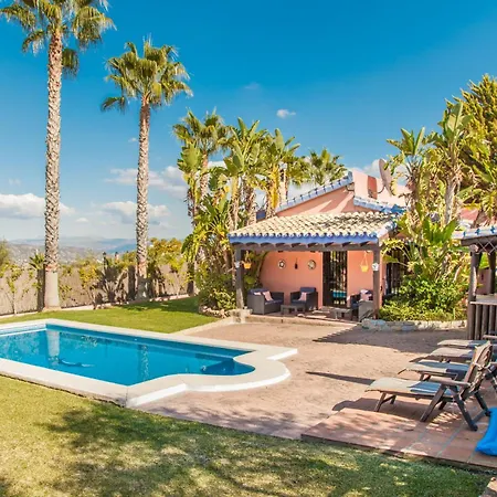 Holiday home Cubo's La Encina