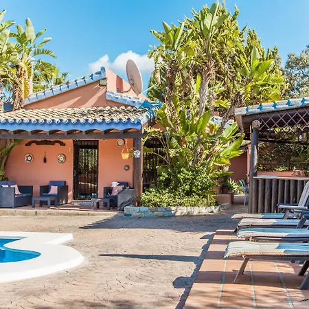 Cubo's La Encina Holiday home *
