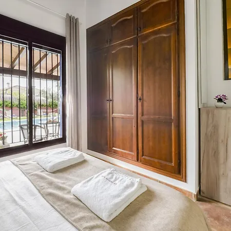 Holiday home Cubo's La Encina *