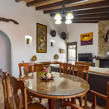 Holiday home Cubo's La Encina